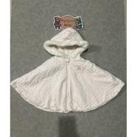 ราคา เสื้อคลุมกันหนาว ทรงปีกค้างคาว มีฮู้ด ของเด็กมือสอง สีชมพู แบรนด์ Bebe ของแท้ สภาพ 90 (26072678979)