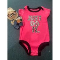 ราคา ชุดรอมเปอร์เด็ก บอดี้สูทเด็ก แขนสั้น ขาเว้า สีขมพูนีออน มือสอง Size 0 3 เดือน แบรนด์ Nike ของแท้ สภาพ 90 (25129122122)