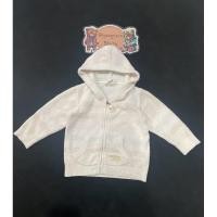 ราคา เสื้อคลุมกันหนาวไหมพรมมีฮู้ดของเด็ก สีขาว มือสอง Size 80 แบรนด์ Gelato Pique ของแท้ สภาพ 85 (24941475045)