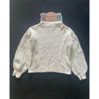 ราคา เสื้อสเวตเตอร์คอกลมของเด็กมือสอง สีขาวครีม Size 140 แบรนด์ Gap Kids ของแท้ สภาพ 90 (25990978292)