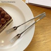 ราคา แฟชั่นกล้วย ส้อมขนมสแตนเลสตารางส้อมผลไม้ด้ามยาวสี่ทีนส้อมอาหารค่ําเกาหลีสีเงิน ทองสลัดผลไม้ขนมขบเคี้ยวส้อมเค้กหุ้นใหม (52651017517)
