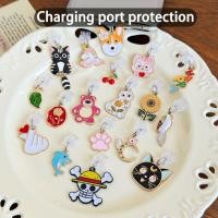 ราคา หมีสตรอเบอร์รี่ การป้องกันพอร์ตชาร์จเหมาะสําหรับ Android iOS Type C เข้ากันได้กับ iPhone 16 15 14 13 12 11 Pro Max สําหรับ AirPods 1 2 3 4phone ปลั๊กกันฝุ่น (43014329052)