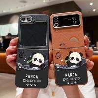ราคา สําหรับ Samsung Galaxy Z Flip7 Flip6 Flip5 Flip4 Flip3 5G การ์ตูน Panda รูปแบบพับโทรศัพท์กรณีหนัง TPU นุ่มสําหรับ Samsung Galaxy Z Flip 7 6 5 4 3 (43907503932)