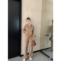 ราคา ชุดเซ็ต2ชิ้น Airport Looks ผ้ายืดเนื้อนวม ปุ้มนูนลายคิตตี้ แจ็คเก็ตมีฮู้ด กางเกงขายาวเอวสม๊อกยางยืด ทรงสวย MD (56701238505)