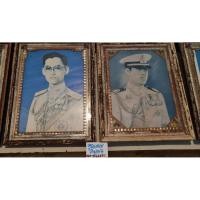 ราคา กรอบรูปไม้แป่งเก่าแท้หลายปีภาพพิมพ์ จากภาพวาด อาจารย์ เผ่าศิลป ขานฃายยกคู่พิจารณา ตามรูปขนาด13x16 นิ้ว (53901217408)