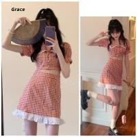 ราคา Grace ชุดสูทแฟชั่น slim fit เสื้อเชิ้ตแขนสั้นและกระโปรงจับจีบ GR1763 (26387834728)