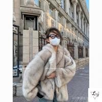 ราคา เสื้อแจ็คเก็ตกันหนาวและอบอุ่นไซส์ใหญ่เสื้อผ้าผู้หญิงไซส์ใหญ่ Barcelona ฤดูใบไม้ร่วงและฤดูหนาวสไตล์ใหม่ไล่ระดับสีที่สวยงามเป็นมิตรกับสิ่งแวดล้อมขนสุนัขจิ้งจอกขนเสื้อโค้ทผู้หญิงฤดูหนาวความยาวปานกลางเสื้