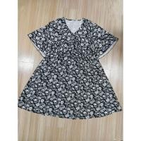 ราคา เดรสสาวอวบ สีดำลายดอกไม้ อก 40 เอว 36 42 สะโพกฟรีไซส์ ยาว 42 (45901842090)