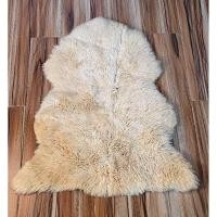 ราคา ขนแกะ ? ? ? ? ? ? ? ? ? ขนาด 76x92 cm ผลงานชิ้นนี้เป็นขนแกะฟอกนุ่ม นำเข้า สีครีม ขนนุ่มฟู ไม่หลุดร่วง พร้อมใช้งาน สวยงาม (29185259136)