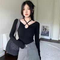 ราคา ท็อปส์แขนยาวสำหรับผู้หญิง ออกแบบเสื้อยืดผูกเชือกคอวี (43024122818)
