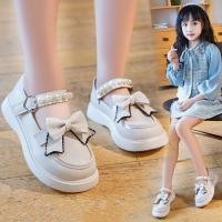 ราคา รองเท้าเด็กสำหรับฤดูใบไม้ผลิปี 2025 สไตล์เจ้าหญิงและผีเสื้อดอกไม้ รองเท้าแฟชันสำหรับเด็กหญิงแบบเปิดข้าง (42574389496)