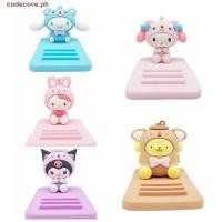 ราคา CODECOVE ที่วางโทรศัพท์ Kuromi ตุ๊กตาปรับระดับได้ รุ่น Melody ขาตั้งโทรศัพท์ ตุ๊กตา 3D Cinnamoroll Hello KT Anime Desktop (42175536148)
