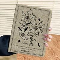 ราคา สําหรับ Ipad Air 5 เคส iPad Gen9 Gen8 Gen7 10 2 Air6 Air4 10 9 Pro11 Air3 วัสดุผ้าไหม Gen6 Gen5 Air2 Air1 Pro 9 7 Retro Rose Lily ดอกไม้ Mini7 Gen10 ฝาครอบ iPad พร้อมผู้ถือปากกา (29766327930)