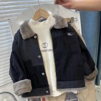 ราคา แจ็คเก็ตเด็กชายสไตล์ฤดูหนาวแฟชั่นหล่อเด็กแจ็คเก็ตเสื้อผ้าฤดูหนาวเด็กแปรงหนาผ้ายีนส์เสื้อผ้า (26116506882)