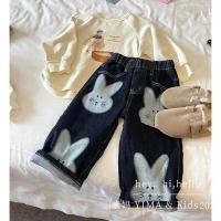 ราคา กางเกงยีนส์ลายการ์ตูนกระต่ายสำหรับวัยรุ่นและเด็กหญิง สไตล์เกาหลี ใส่สบายในฤดูใบไม้ร่วง (24296855924)