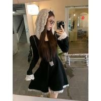 ราคา ชุดแขนยาวสตรอเบอร์รี่สีดำ ลายลูกไม้ กระชับเอวให้ดูผอม (51151555063)