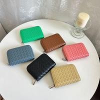 ราคา กระเป๋าเงินสุภาพสตรีขนาดเล็ก ทำจากหนังแท้ ออกแบบประณีต มีความจุมาก (41526610889)