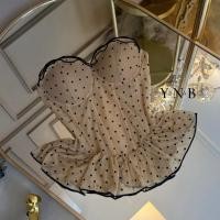 ราคา เสื้อทรง Kloset ลายpolka Dot สีครีมนำเข้า (46451199545)