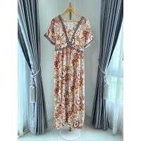 ราคา E436 ชุดเดรสยาวลายดอกไม้สีเบจน้ำตาลส้มสไตล์โบฮีเมียน (47501510194)