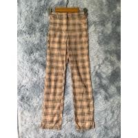 ราคา H M กางเกงผ้ายืด ลายตารางสีครีม size 34P เอว22 D116 (27528786335)
