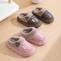 ราคา รองเท้าแตะผ้าฝ้ายสำหรับครอบครัว ออกแบบเพื่อฤดูกาลหนาว กันลื่น กันน้ำ พื้นยางหนา สวมใส่ในบ้าน (51001126203)