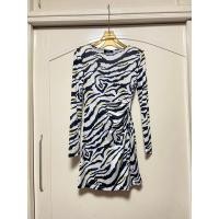 ราคา Jaspal brand Z Xs เดรสรัดรูป ลายม้าลาย เว้าเอว มีหมอนรองบ่า ผ้ายืดเด้งๆ ป้ายใหม่ อก30 32 เอว24 26 สะโพก34 36 (40517455231)