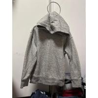 ราคา Uniqlo brand Z 120 เสื้อฮู้ด แขนยาว สีเทา ใส่ได้ ทั้งลูกสาว ลูกชาย สวย สภาพดีมาก อก 34 (56350935717)