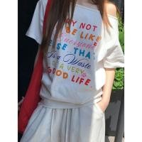 ราคา เสือยืด ปาดไหล่ ทรงหลวม เนื้อผ้านิ่ม สาวอวบใส่ได้ แขนสั้น เสื้อยืด สุภาพสตรีสุดเซ็กซี่ เสื้อปาดไหล่ ทรงคอกว้างสวมใส่สบาย (42726020309)