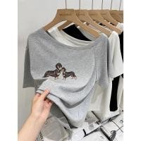 ราคา เสื้อยืดสวยๆผู้หญิงดูร้อนใหม่ โอเวอร์ไซส์ สตรีทกําลังฮิตปิดไหล่ สกรีนลาย เสื้อผ้าแฟชั่นสาวอวบวัยรุ่น สายเกาหลี ทรงหลวม (26736295926)