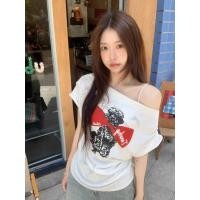 ราคา เสื้อยืดโอเวอร์ไซส์เกาหลีน่ารักๆ เสื้อเปิดไหล่สำหรับสาวอวบ สีขาว เสื้อยืดสวยๆผู้หญิงที่กําลังฮิต สตรีทกําลังฮิตปิดไหล่ (40050314883)