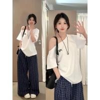 ราคา เสื้อสาวอวบ เสื้อปาดไหล่ เสื้อยืดแขนสั้นผู้หญิงสไตล์เกาหลี Oversize ฤดูร้อน ใส่สบาย เหมาะสำหรับสาวแซ่บ คอกว้าง ผ้านิ่ม (42608265915)