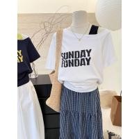 ราคา เสื้อยืด สาวอวบใส่ได้ สไตล์วินเทจ คอกว้าง แขนสั้น ดีไซน์เก๋ไม่ซ้ำ พร้อมสายสะพายไหล่ เสือใส่สบาย สีขาว ปาดไหล่ พิมพ์ XXL (42057985879)