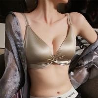 ราคา Victoria ชุดชั้นใน ไร้โครงเหล็ก ไร้รอยรั่ว เซ็กซี่ สวยงาม มองไม่เห็น ใส่สบาย กลมธรรมชาติ (23055249431)