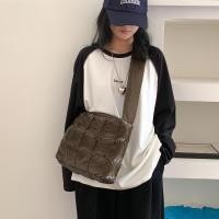 ราคา กระเป๋าสะพายหลังผ้าฝ้ายสำหรับฤดูใบไม้ร่วงและฤดูหนาว สไตล์เกาหลี ขนาดใหญ่ สีทึบพร้อมลายปักสก็อต (51351320785)