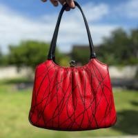 ราคา กระเป๋าถือออกงาน หนังแท้สีแดง (56400389173)