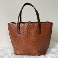 ราคา กระเป๋าถือหนังนกกระจอกเทศสีน้ำตาล (47951983821)