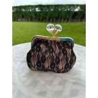 ราคา กระเป๋าถือ สำหรับออกงาน กระปุ๊กกระปิ๊กมากกก ลูกไม้สีดำ มือสอง (43765778071)