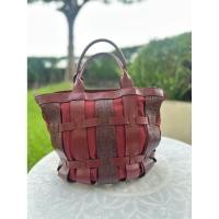 ราคา กระเป๋าถือ หนังตอก ผสม ผ้าแคนวาสสีแดง มือสอง (43317110627)