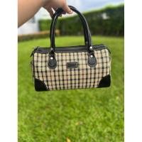 ราคา กระเป๋าถือ ทรงหมอน ลายสก็อต แบรนด์ nicole มือสอง (42070065478)