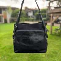 ราคา กระเป๋าสะพายสีดำ ไนลอนผสมหนังแท้ (54700804810)