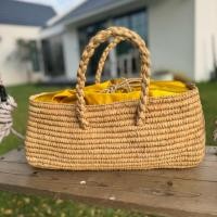 ราคา กระเป๋าทรงถือ สาน ทรงยาว Zara (42375504810)