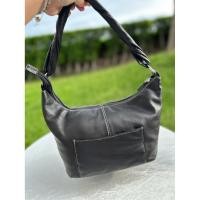 ราคา กระเป๋าสะพาย หนังแท้ นุ่มมาก สีดำ มือสอง (40612452745)