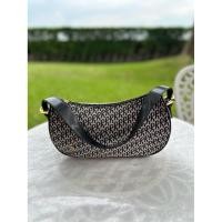 ราคา กระเป๋าสะพายข้าง Roberta แท้ มือสอง (40414509159)