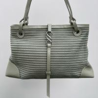 ราคา กระเป๋าสะพาย หนังแท้สีเขียวพาสเทล (26793410927)