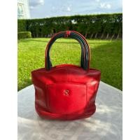 ราคา กระเป๋าถือ หนังแท้สีแดง ดีเทลเก๋ที่หูกระเป๋า จาก Roberta มือสอง (43415986438)