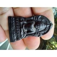 ราคา พระพุทธชินราช ใบเสมา รุ่นปิดทอง ปี 2547 เนื้อเหล็กน้ำพี้ มีโค๊ต ราคาจอง 1 599 บาท รับประกันพระแท้ (26526854911)