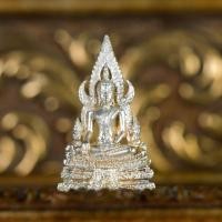 ราคา พระพุทธชินราช เนื้อเงิน พิมพ์ใหญ่ รุ่นปฏิสังขรณ์ 2530 วัดพระศรีรัตนมหาธาตุ พิษณุโลก มีกล่อง รับประกันพระแท้ (24579117935)