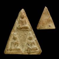 ราคา พระสามนาง กรุวัดใหญ่ พิษณุโลก เนื้อดิน ยุคเดียวกับพระนางพญา แต่หายากกว่า อายุราว 4 500 ปีพระแท้ดูง่าย สภาพตามรูป sp3 (42302305580)