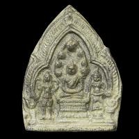 ราคา พระนารายณ์ทรงปืน เนื้อชินเงิน พระเครื่องพิมพ์นี้เป็นพระพิมพ์ที่พบในกรุวัดพระศรีรัตนมหาธาตุ จังหวัดลพบุรี sp10 (41624063037)