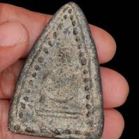 ราคา พระสรรค์นั่ง กรุท้ายย่าน ชัยนาทศิลปะอู่ทอง เป็นพระสมัยอยุธยาตอนต้น เนื้อชิน พิจารณาตามรูป Sp 8 3 (43317624814)